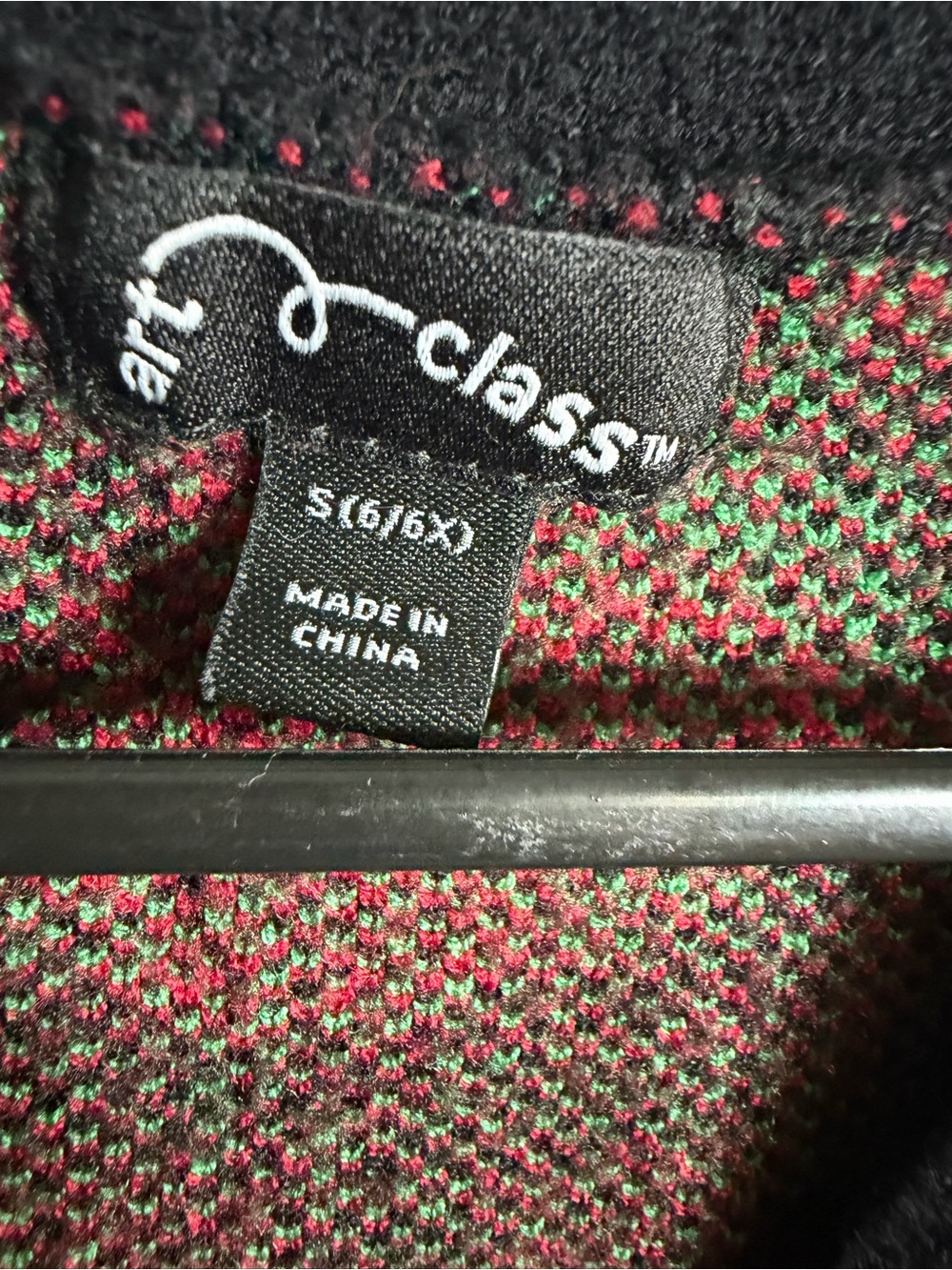 art class Black Cardigan with Red Strawberry Motif - Picture 4 of 6